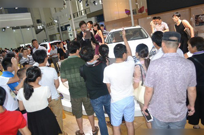 沃爾沃V60 T5優(yōu)雅亮相，元瑞科技攜手呈現(xiàn)北歐風(fēng)尚